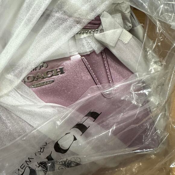 NWT ❤️ Coach Andrea Carryall Bag - Picture 10 of 11